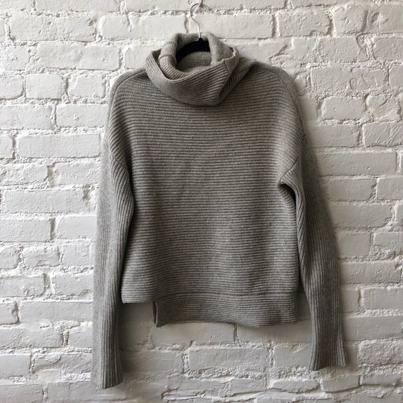 Babaton Mika sweater S/M - Picture 1 of 3